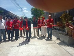 Ketua Komisi III DPRD Kota Bekasi, Arif Rahman Hakim Resmikan Jalan dan Taman RW 27 di Perumahan Pesona Anggrek