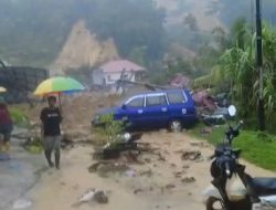 Banjir Bandang dan Longsor Terjang Tujuh Kabupaten/Kota di Sumut, Akses Jalan dan Jembatan Terputus