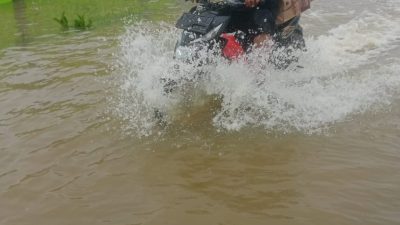 Banjir Merendam 21 RT di Desa Pantai Harapanjaya Muaragembong Butuh Bantuan Sembako, Meski Debit Air Mulai Surut
