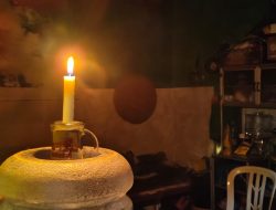 Warga RW016 Harapanjaya Kecewa Listrik Mati Berjam – Jam Sulitkan Warga Beraktivitas