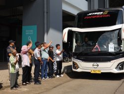 Tri Adhianto Lepas 27 Armada Mudik Gratis 2026, Layani 1.458 Warga Kota Bekasi