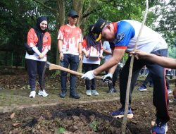 Peringati HPSN, Wali Kota dan ASN Se-Kota Bekasi Kompak Bersih-Bersih Lingkungan dan Fasum