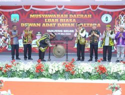 Gubernur Kaltara Buka Musdalub DAD, Perkuat Persatuan dan Peran Adat dalam Pembangunan