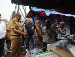 Penataan dan Penertiban Pasar Baru, Tri Adhianto Minta Para Pedagang Patuh dan Tidak Ada Pihak yang Menghambat Kebijakan