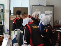 Kejari Kota Bekasi Geledah Disdagperin, Pasar Bantargebang, dan Rumah Pejabat Terkait Dugaan Pungli MCK