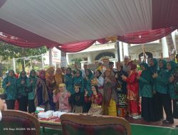 Penilaian Lomba PKK Tingkat Kota Bekasi, Ketua TP PKK Kota Bekasi Wiwiek Hargono dan Wuri Handayani Kunjungi RW 14 Pekayonjaya, Apresiasi Kekompakan dan Kreativitas Kader PKK